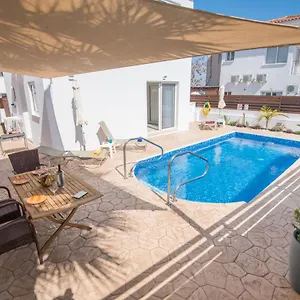 https://narcissos-villa-doria.protaras-cy-hotels.com